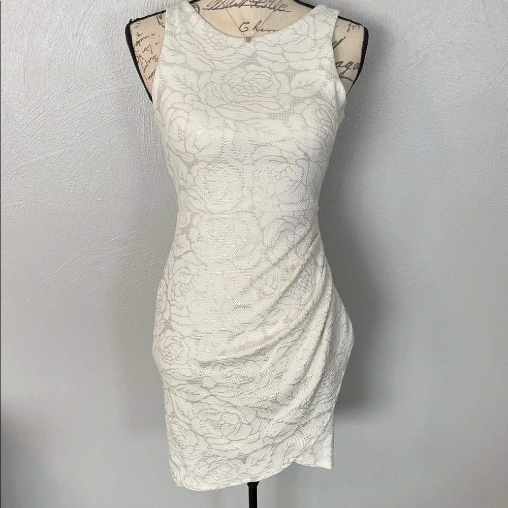White Textured Lace Bodycon Dress Sleeveless Cocktail Mini Size M